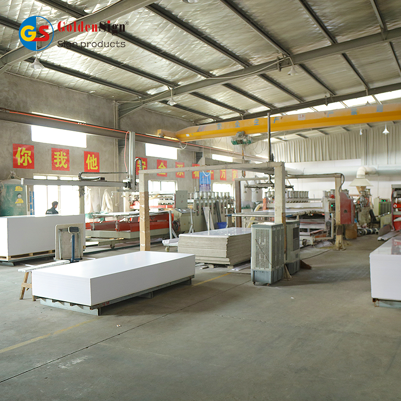 工厂销售 1.22X2.44M 白色 PVC发泡板 床单